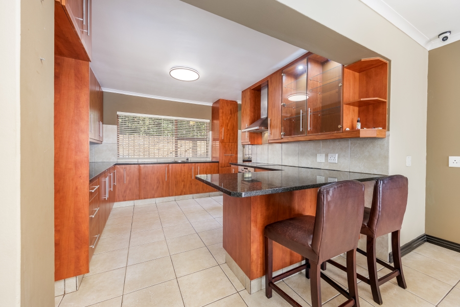 7 Bedroom Property for Sale in Eversdal Heights Western Cape